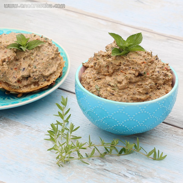 پستو-زیتون-و-آویشن-گلاره